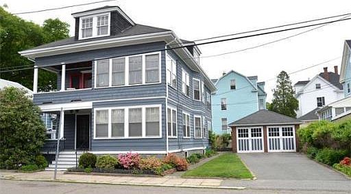 1st image of 11 Wisteria St