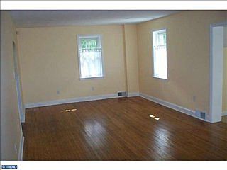 5th image of 1349 E Prospect Ave