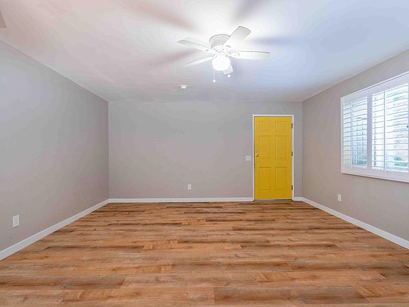 3rd image of 2750 Guirado St