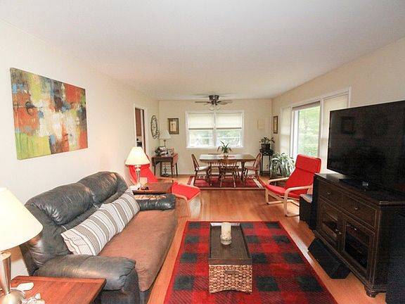 2nd image of 1930 Spruce Ave