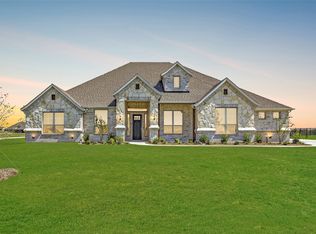 6801 Emerson Dr, Mesquite, TX 75126