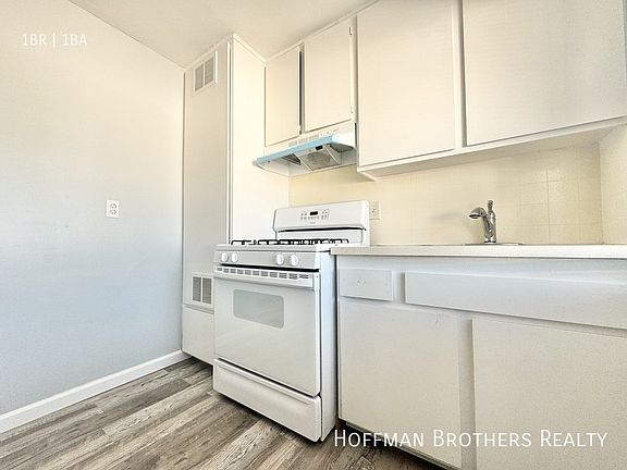 4th image of 1425 Freeman Ave APT 5