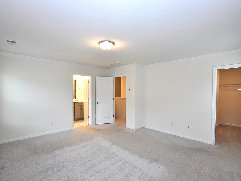 536 Laurel Walk Ln — Photo 8
