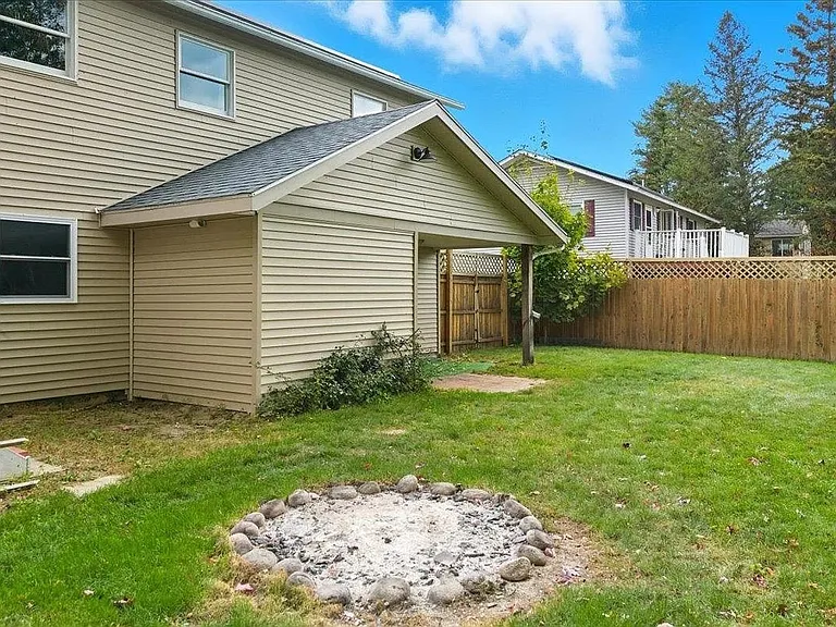 89 Oakwood Dr — Photo 26