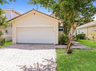 3952 NW 89th Ave, Pompano Beach, FL 33065