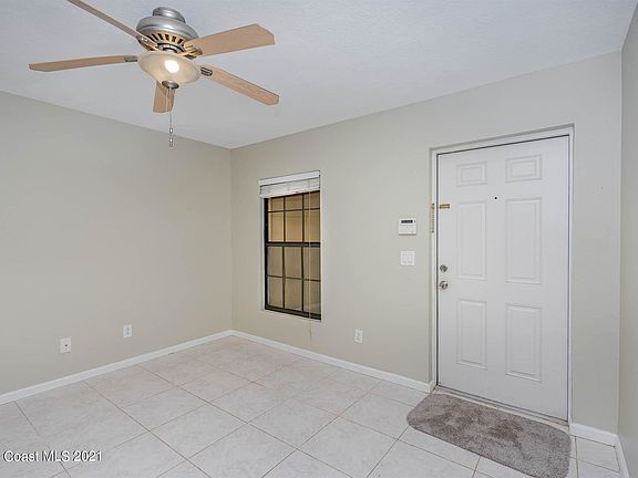 2nd image of 950 Luminary Cir APT 103