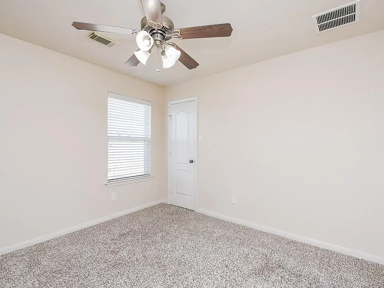 6203 Ledger Ln — Photo 31