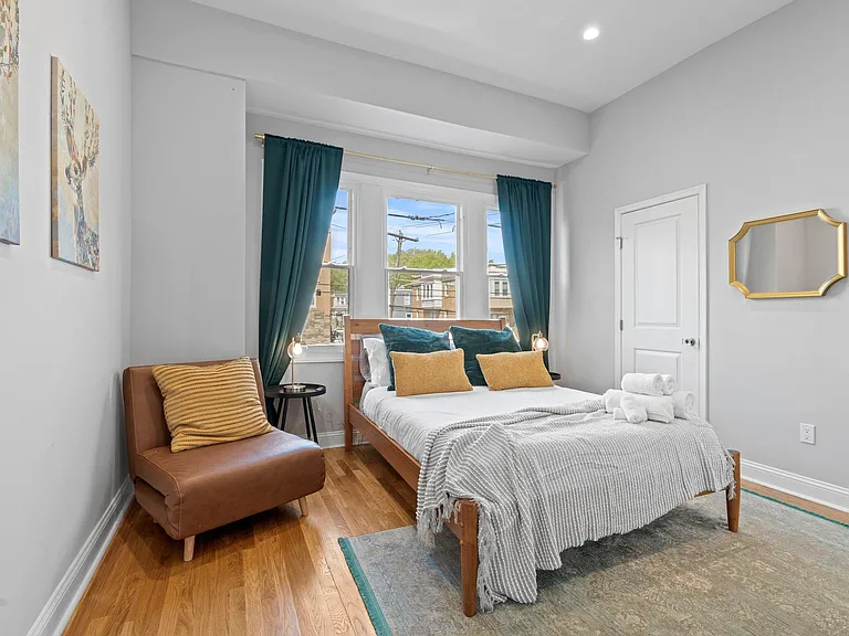 833 Corinthian Ave — Photo 33