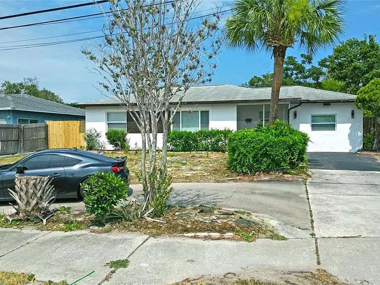 5014 Dr Martin Luther King Jr St S — Photo 1