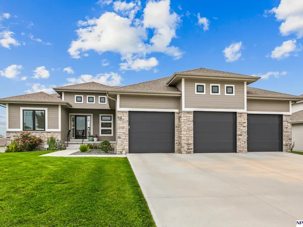 21774 K St, Elkhorn, NE 68022