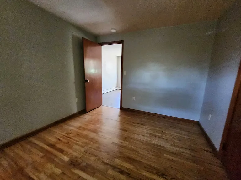 127 Warner St #22 — Photo 6