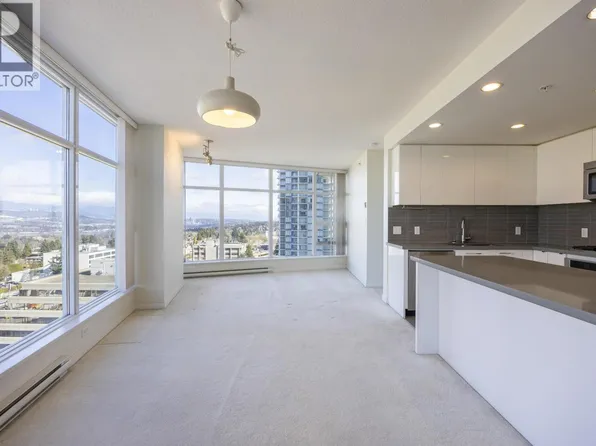 4880 Bennett St #1803, Burnaby, BC V5H 0C1