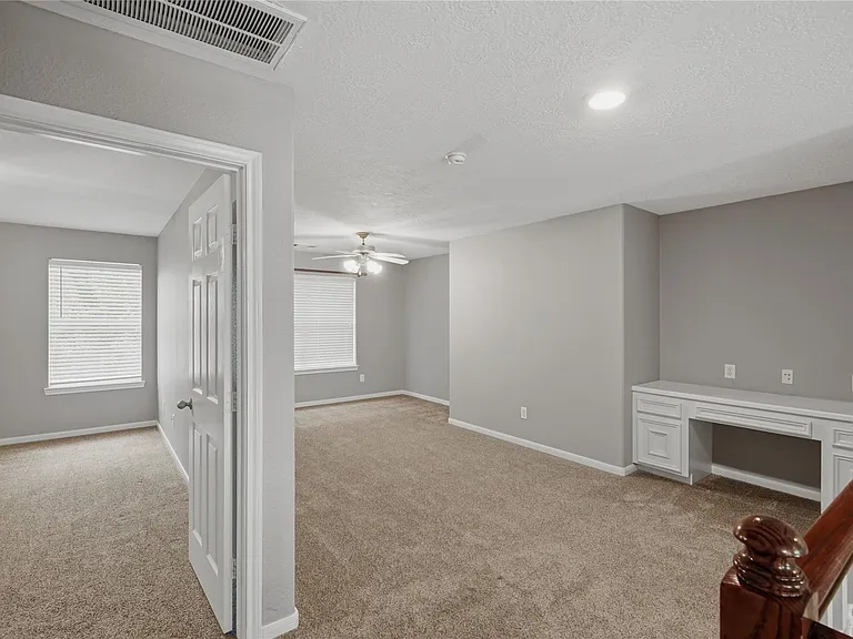 70 N Spinning Wheel Cir — Photo 11