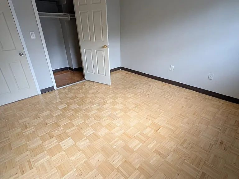 31 Austin St #77B — Photo 3