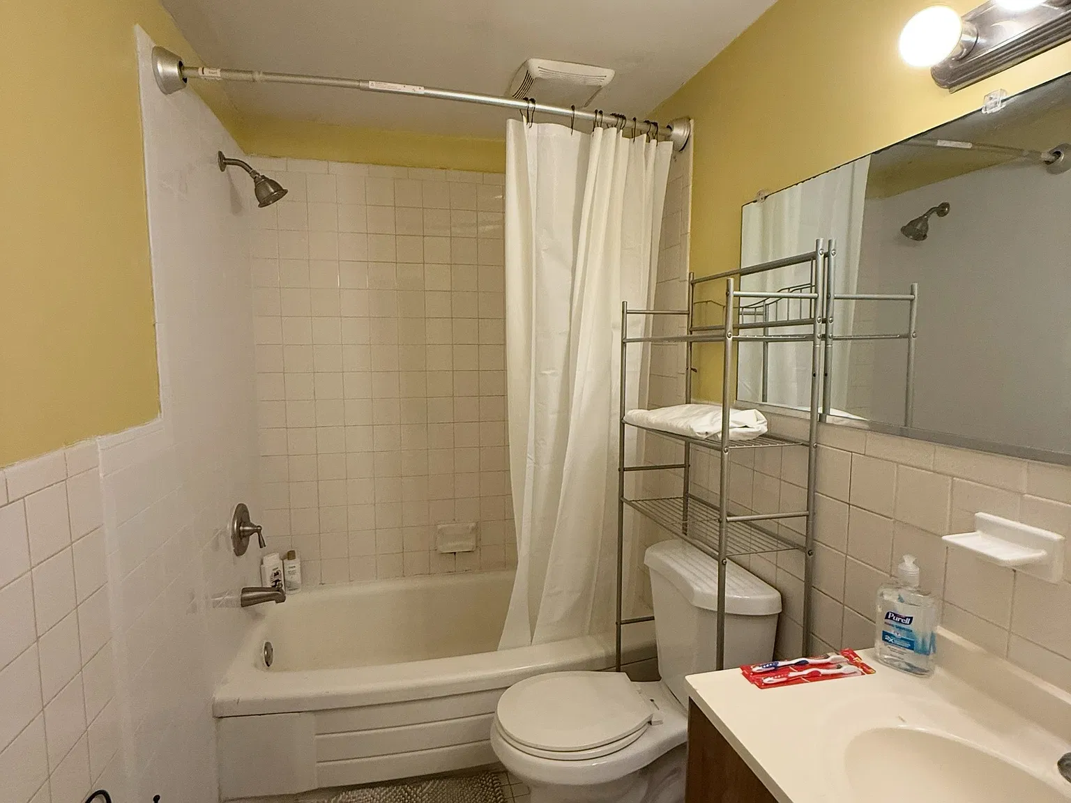 250 Tanglewood Ln — Photo 4