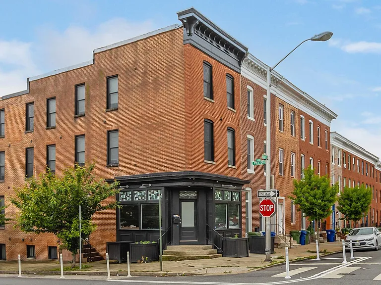 1235 N Bond St — Photo 17