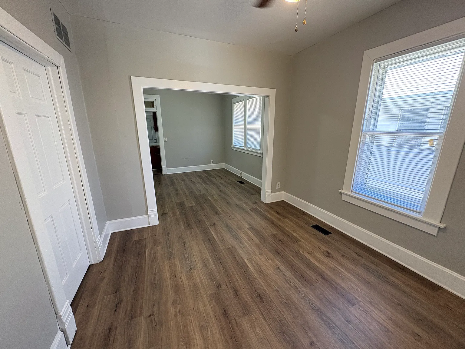 2 bed, 800 sqft, $899 — Photo 4