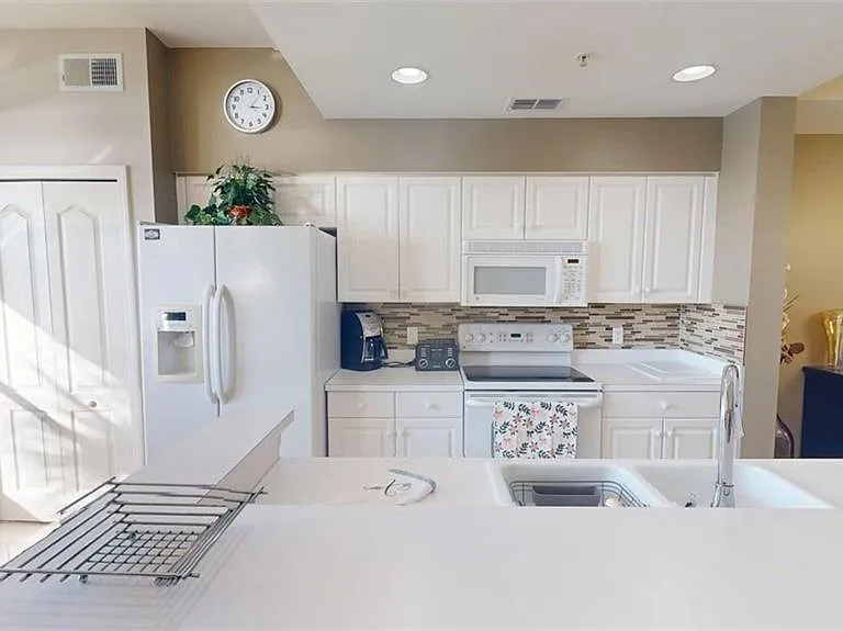 2730 Cypress Trace Cir #2828 — Photo 18