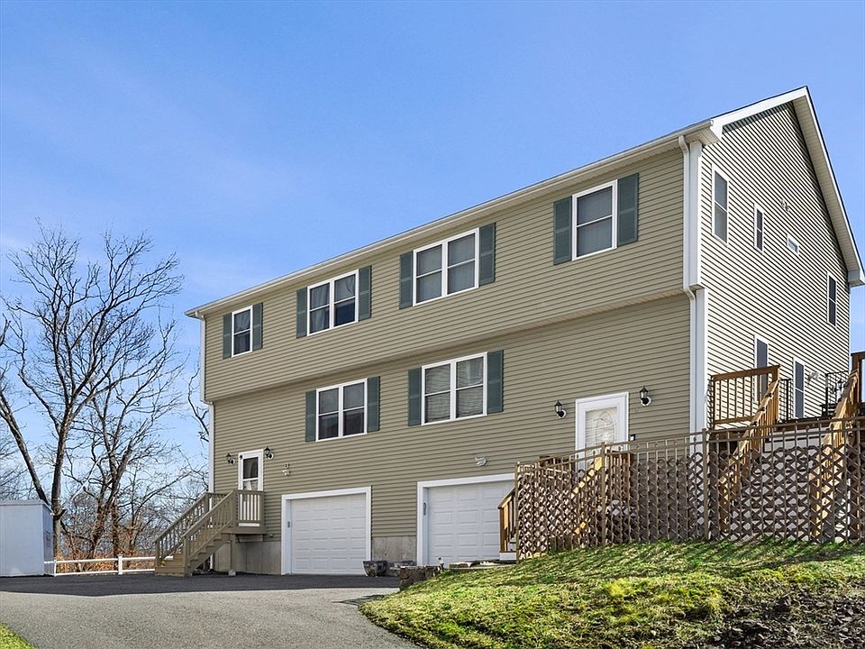 1st image of 11 Glen Ct Unit 11