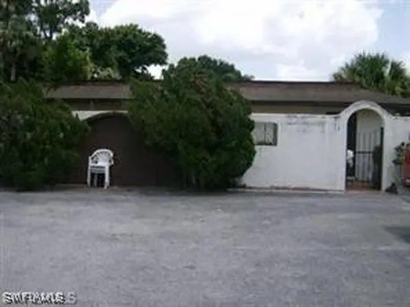 1992 Queen St, North Fort Myers, FL 33917