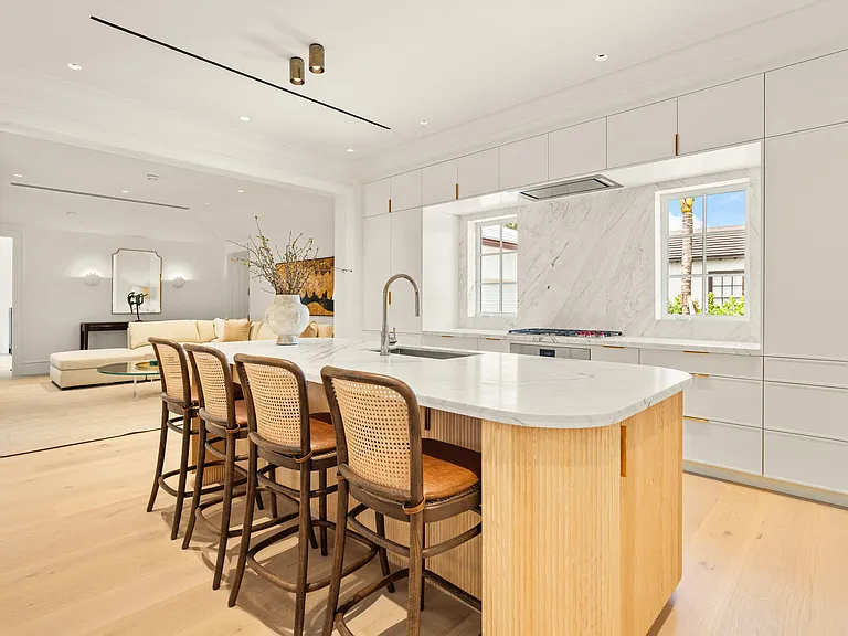 224 Southland Rd — Photo 15