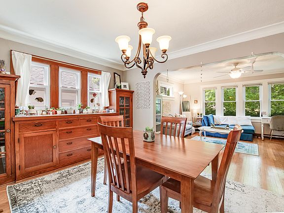 2nd image of 4458 N Newhall St #4460