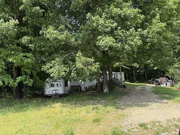 3rd image of 70858 62nd St