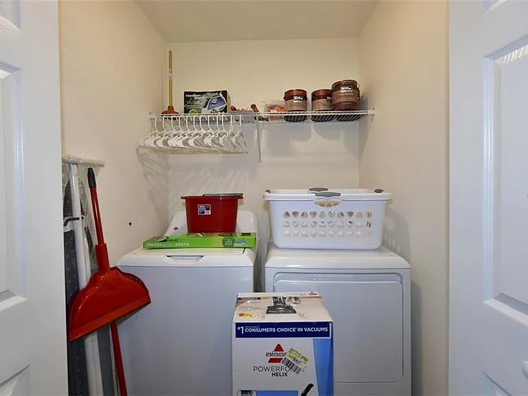 17520 Gawthrop Dr #203 — Photo 27