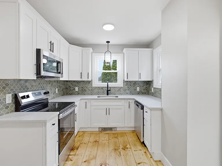 134-136 Roma St #1 — Photo 1
