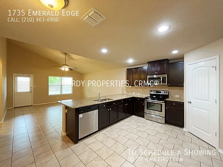 1735 Emerald Edge — Photo 11