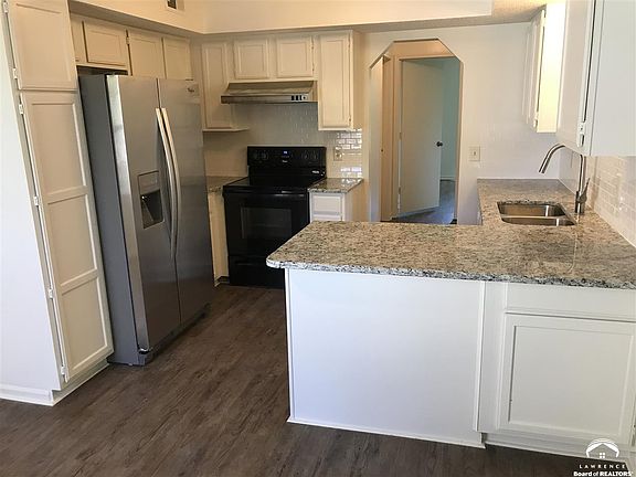 4th image of 2528 Crestline Ct