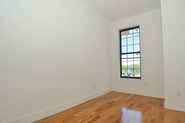 Rented by Brickwood Realty | media 4