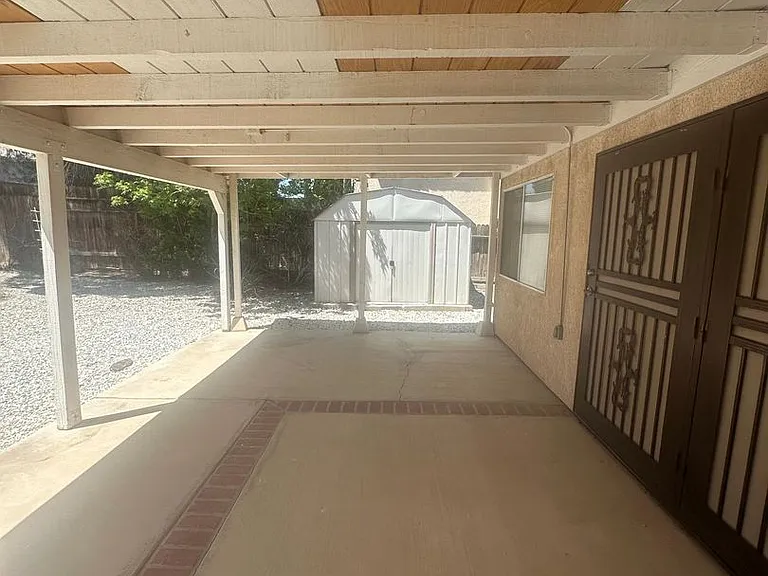 14333 La Crescenta Ave — Photo 4