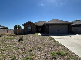 917 Almond Tree Ln, Clovis, NM 88101
