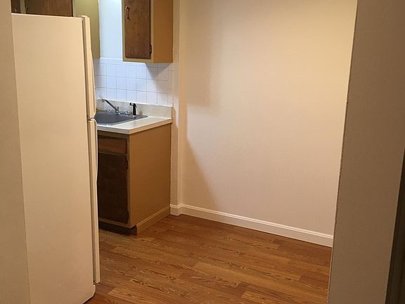 5th image of 12000 Marguerite Ave APT 2