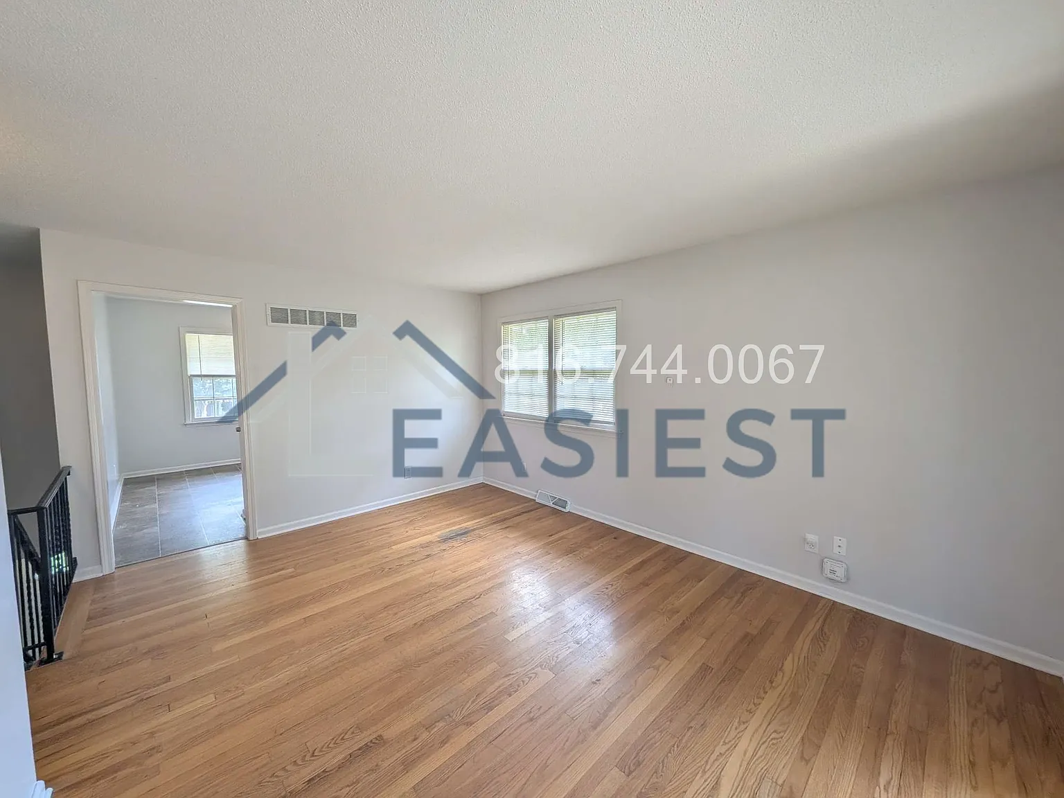 2 bed, 1.5 bath, 1100 sqft, $1,375 — Photo 3
