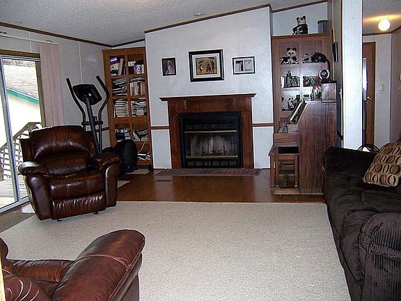 2nd image of 36803 Gossamer Ln