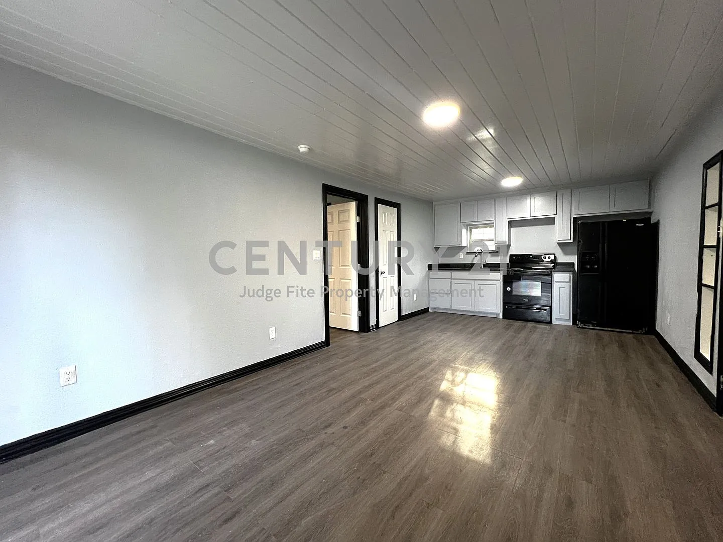 Charming 1/1 in Castleberry ISD for Rent! — Photo 4