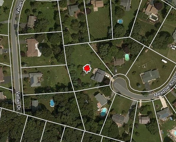 1st image of 8 Meadow Knoll Ct