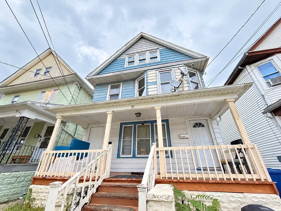91 Howell St #2