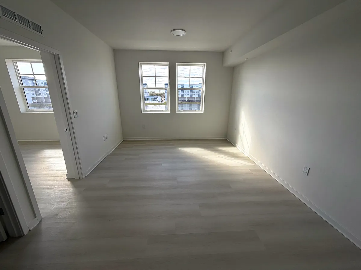 Building Photo - 5587 Millenia Park Blvd #303
