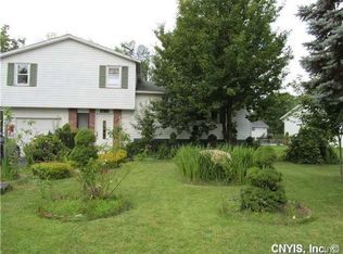 4275 Vega Crse, Liverpool, NY 13090