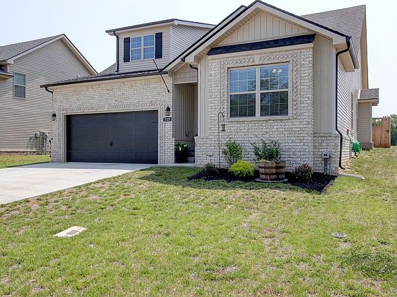 2nd image of 715 Jodine Ann Dr