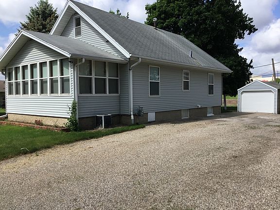 House with Driveway/Garage