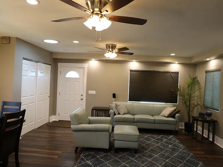 3657 Texas St — Photo 3