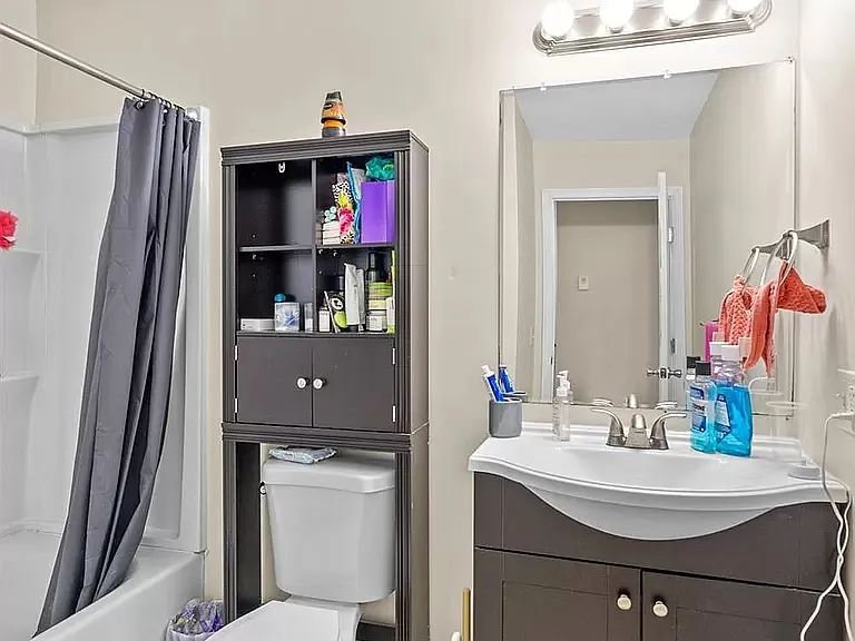 127 Birdseye View Dr #B — Photo 8
