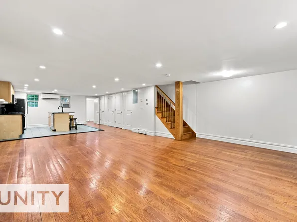 459 Lexington Avenue image 1 of 31