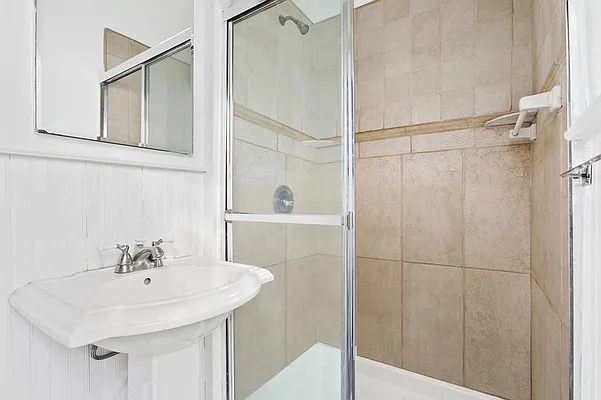 Sold by Citi Habitats | media 3