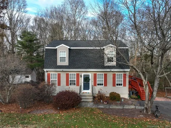 9 Damato Drive, Stonington, CT 06378