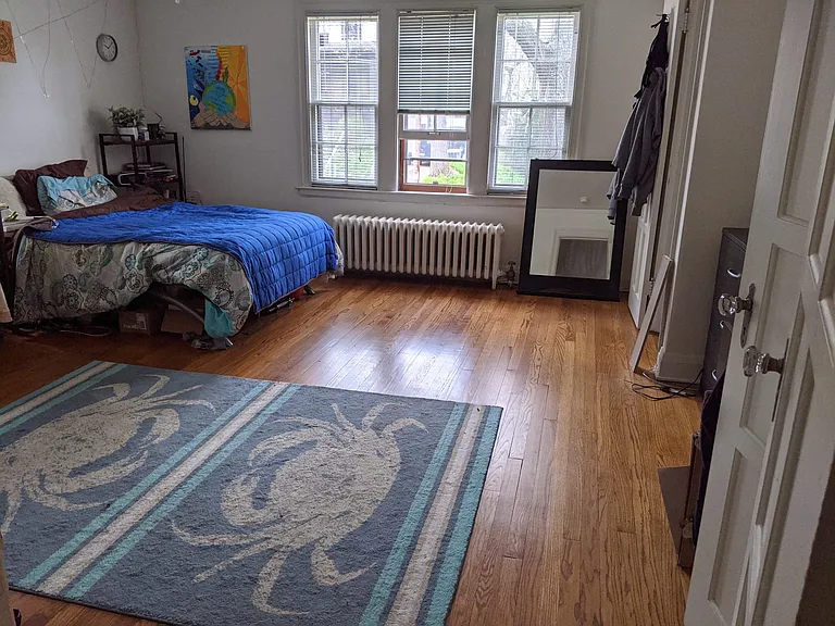 2226 Kendall Ave — Photo 5